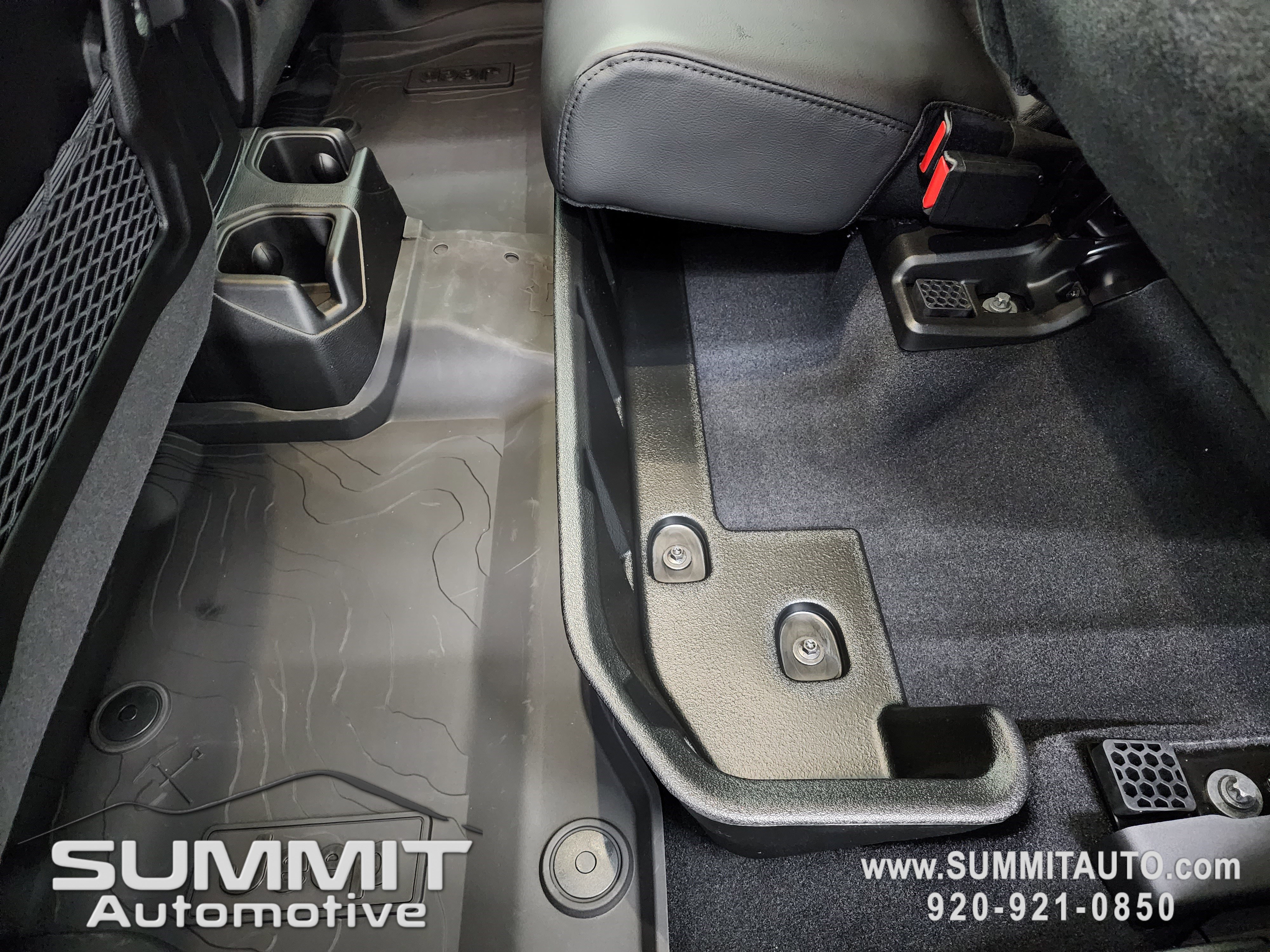 New 2026 Jeep Gladiator Sport image 36