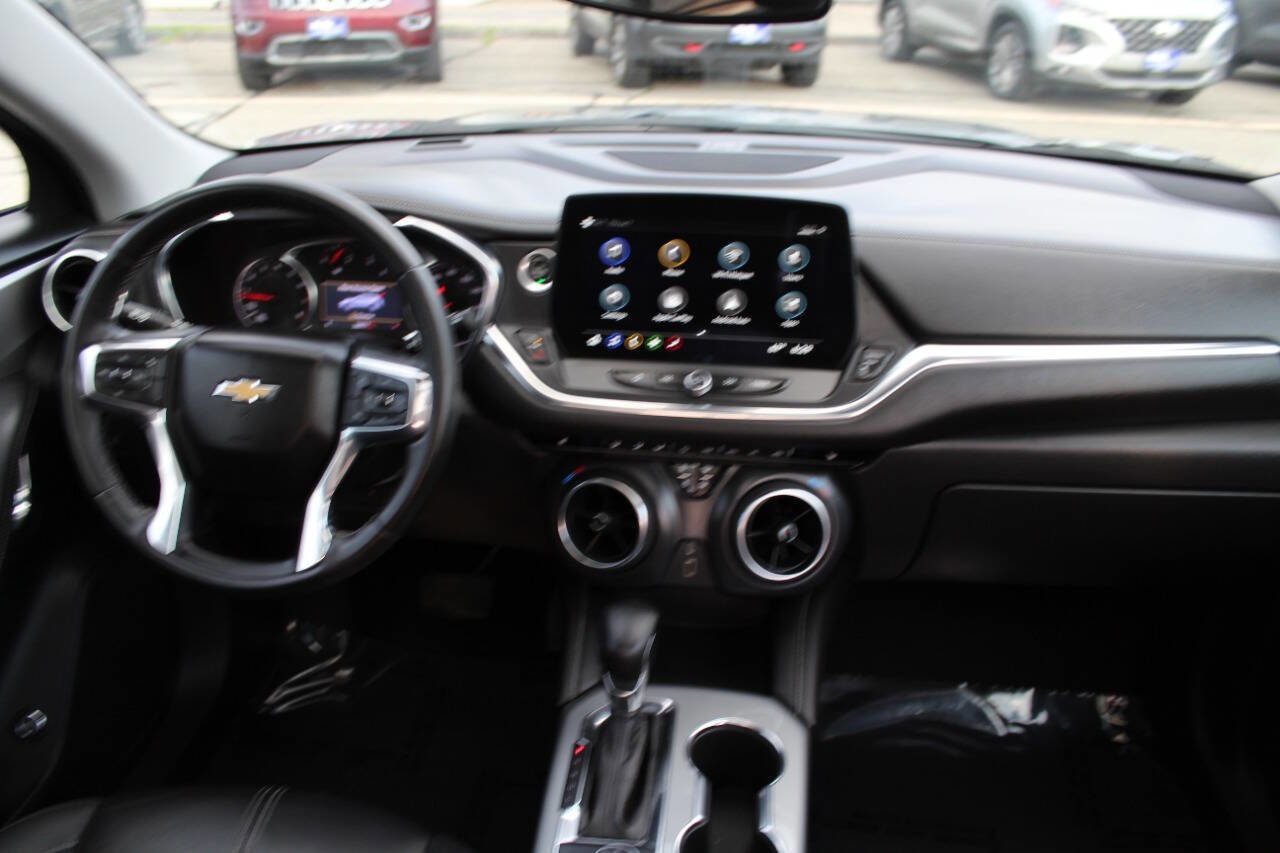 Used 2023 Chevrolet Blazer LT image 5