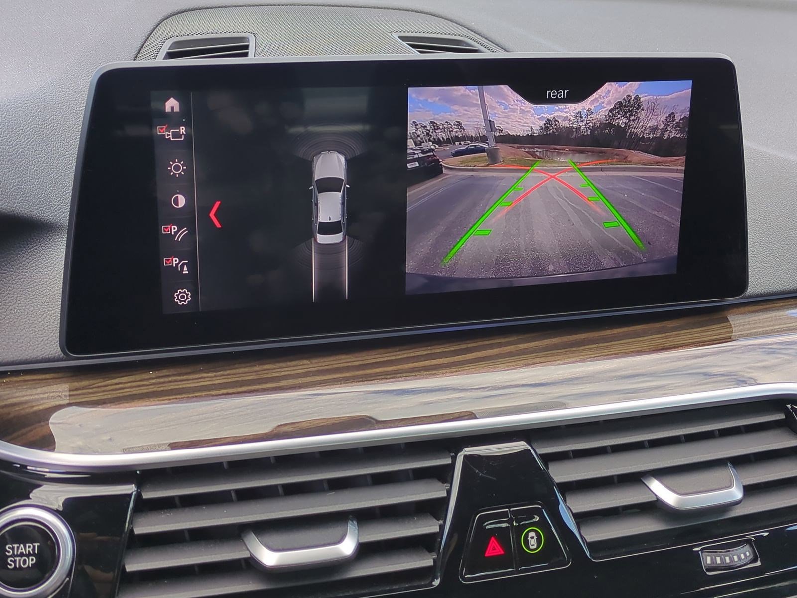 Used 2019 BMW 530e image 25