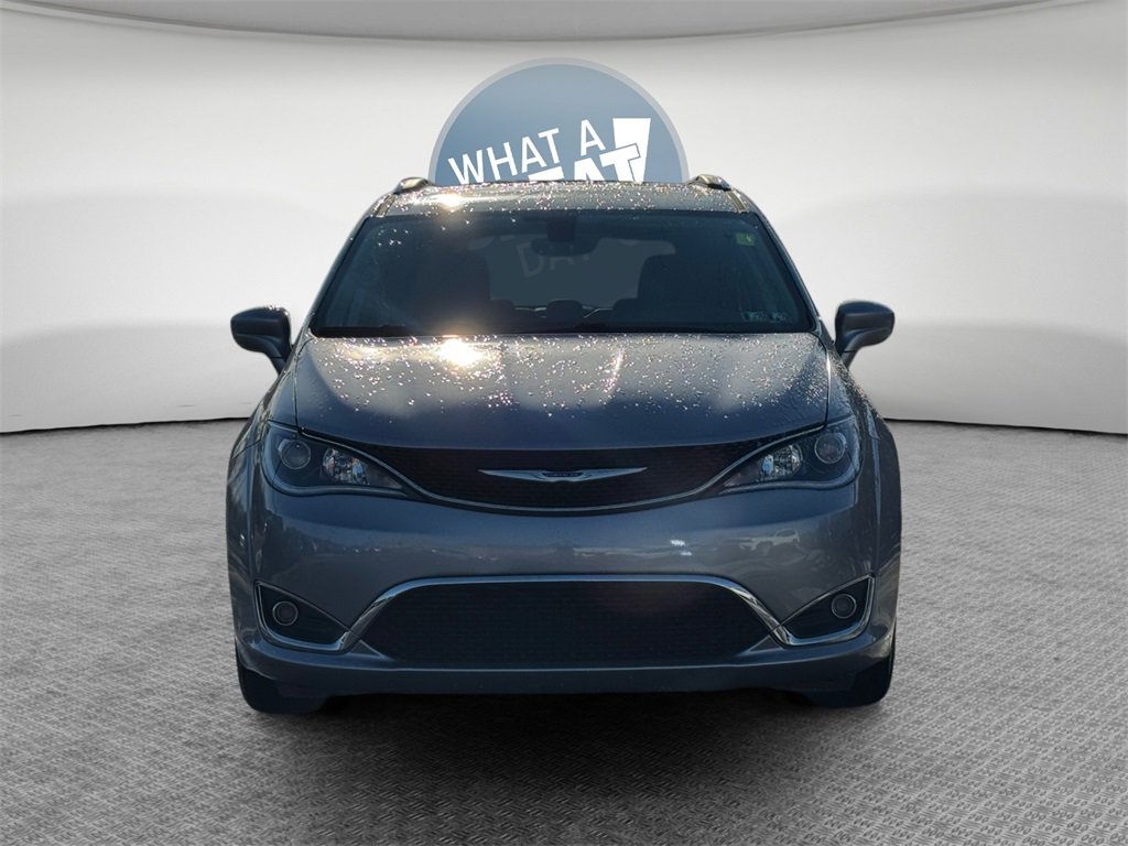 Certified 2019 Chrysler Pacifica Touring-L image 3