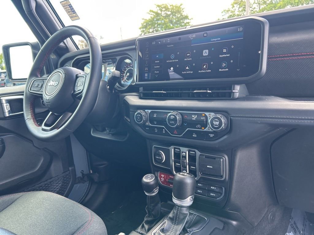 Certified 2025 Jeep Wrangler Unlimited Rubicon image 25