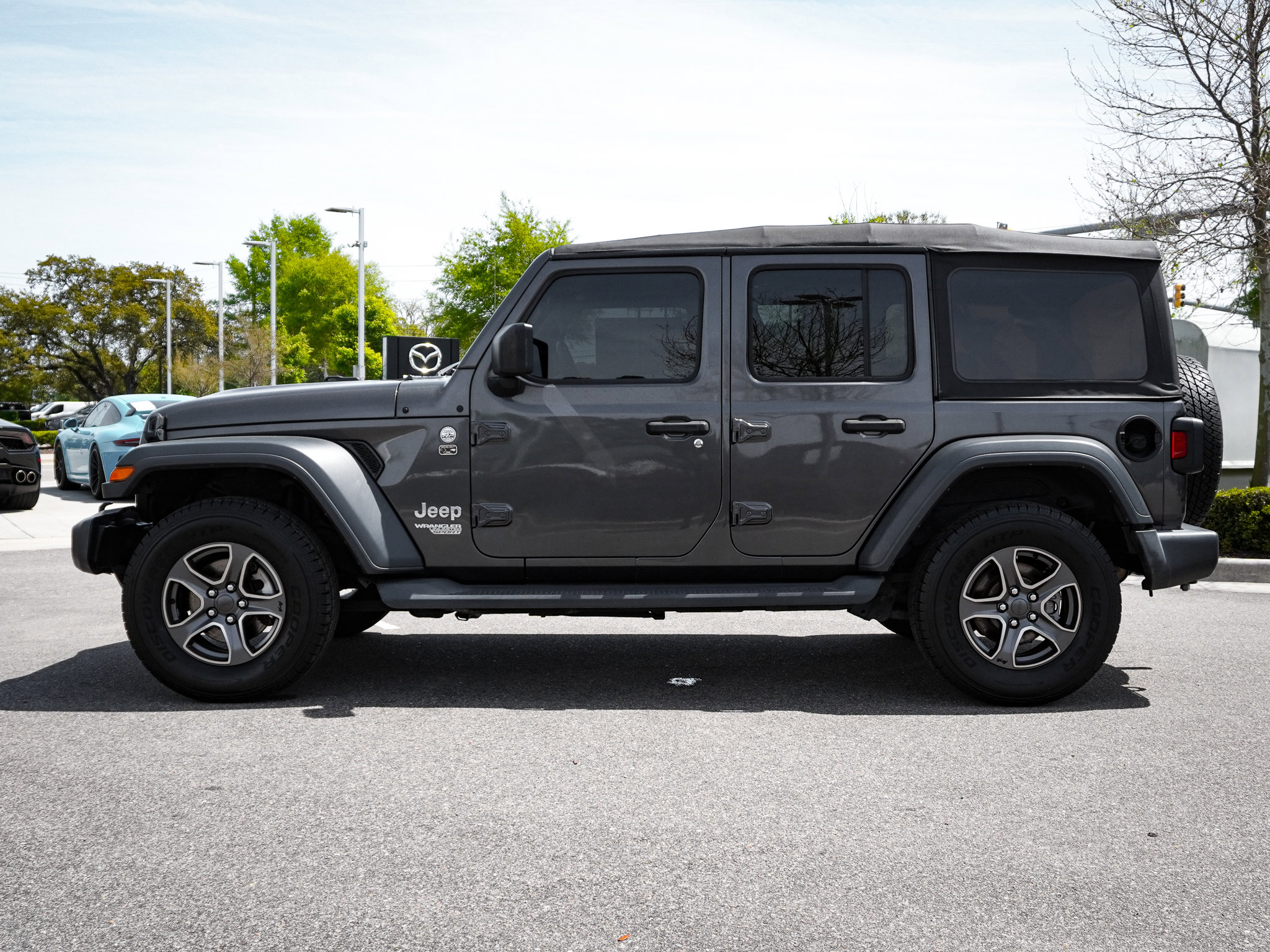 Used 2018 Jeep Wrangler Unlimited Sport S image 7