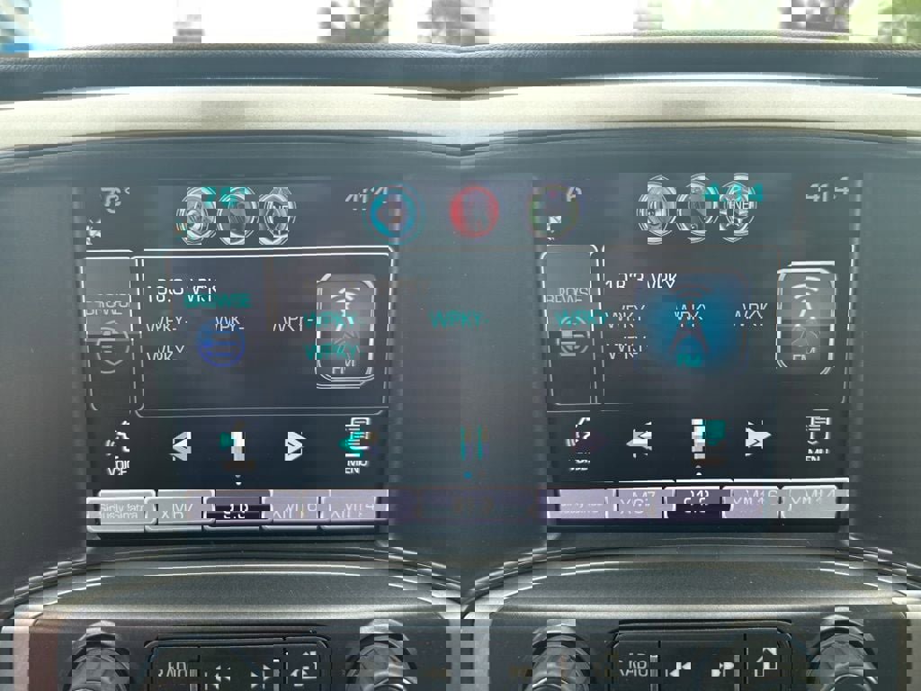 Used 2015 Chevrolet Silverado 1500 LT w/ All Star Edition AWD/4WD image 23