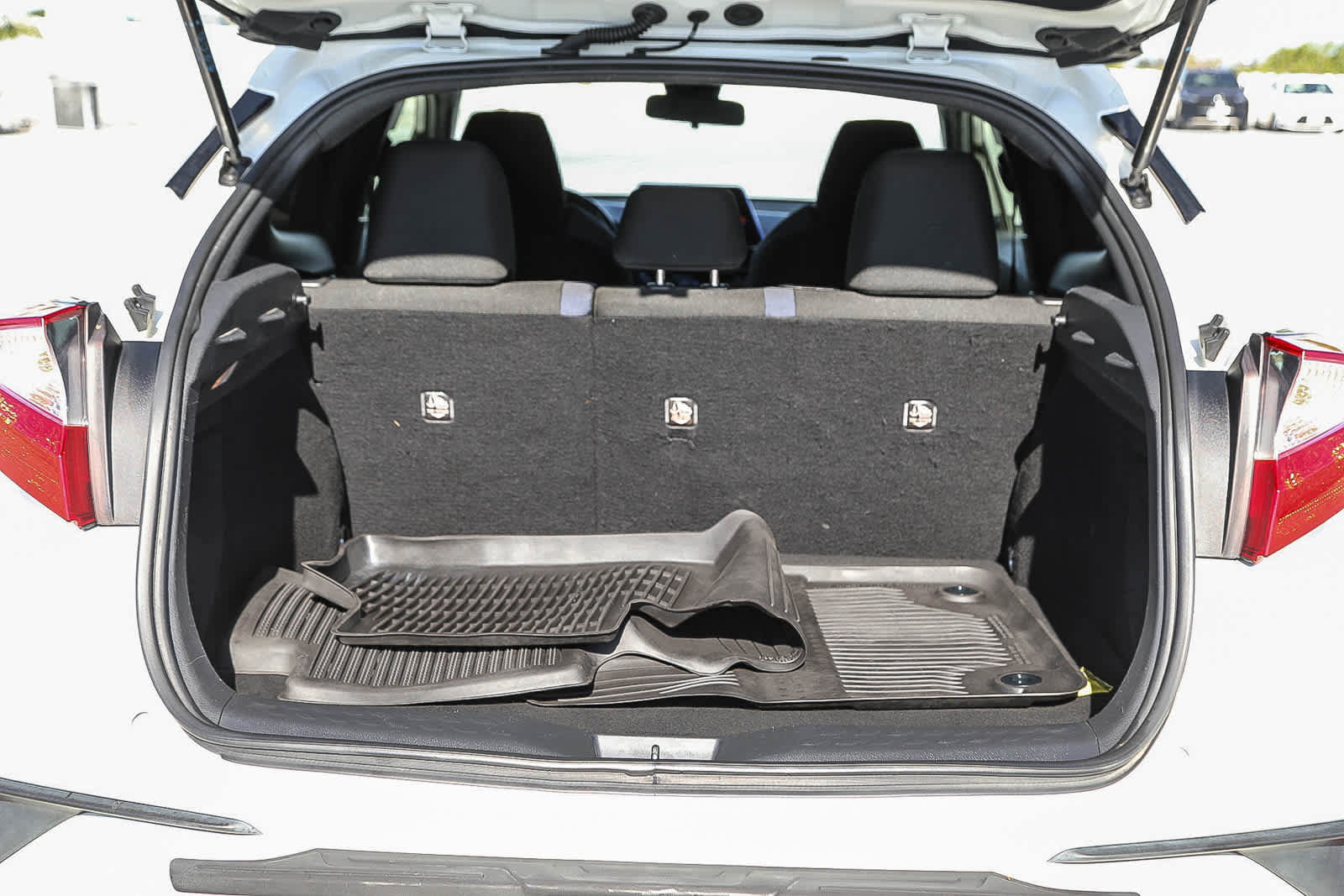 Certified 2020 Toyota C-HR XLE FWD image 26