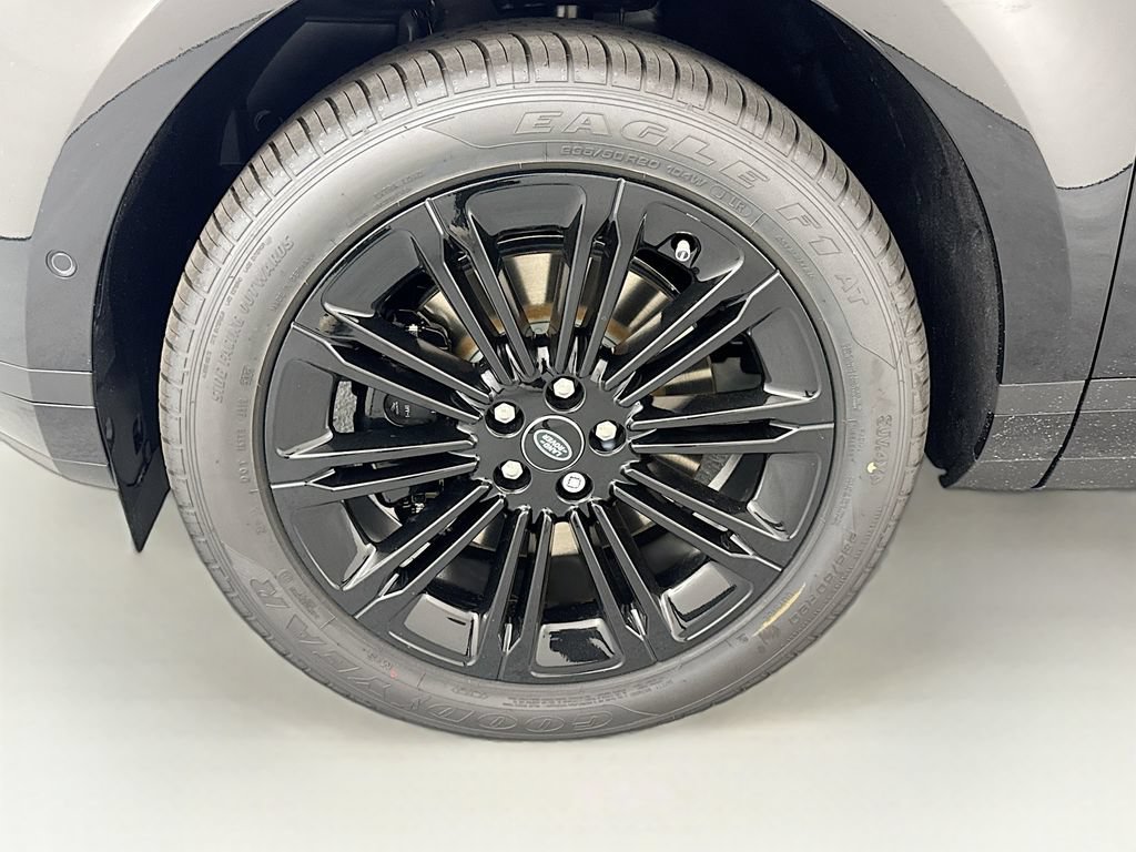 New 2026 Land Rover Range Rover Evoque S AWD/4WD image 32
