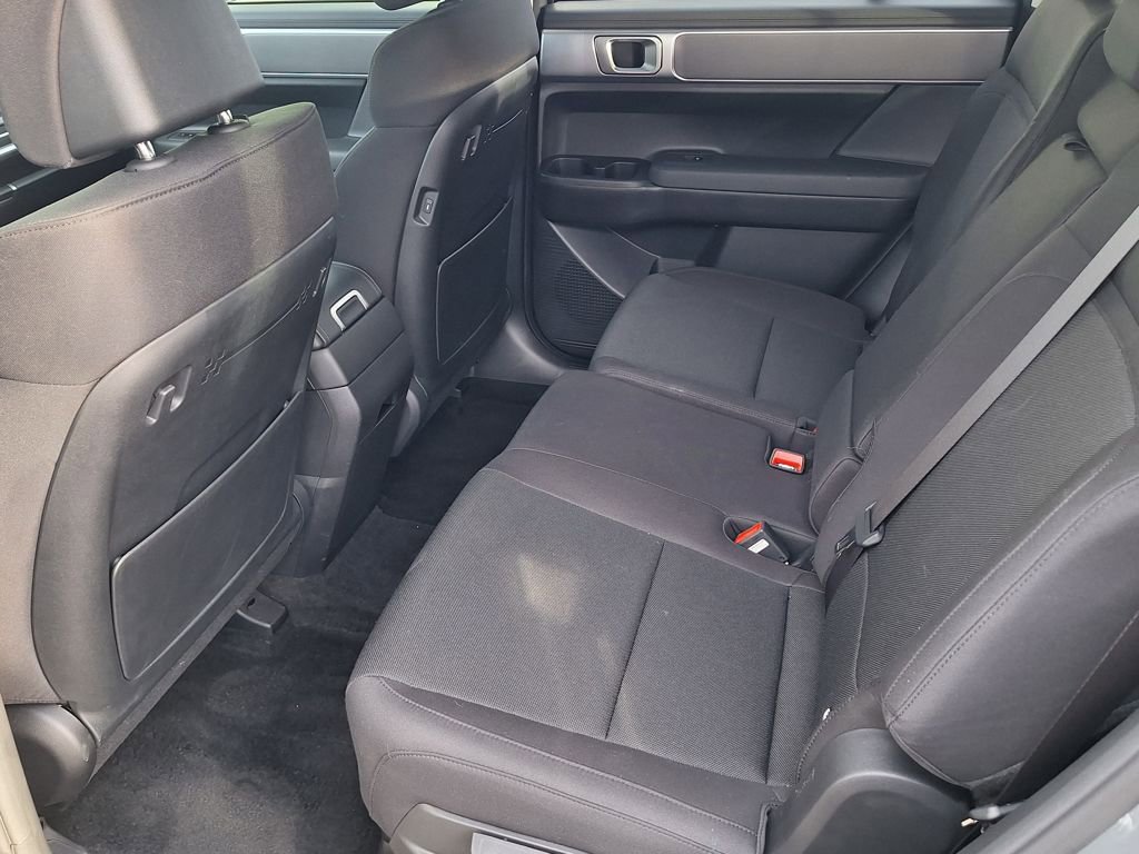 Used 2024 Hyundai Santa Fe SE image 12