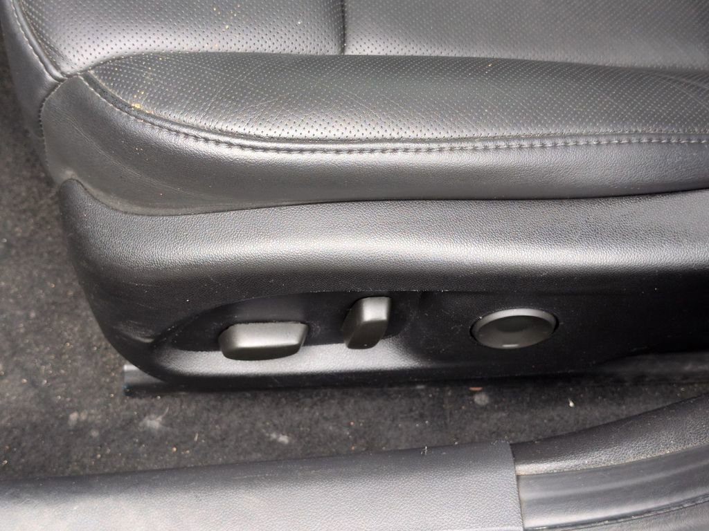 Used 2023 Cadillac CT4 Premium Luxury w/ Climate Package image 17