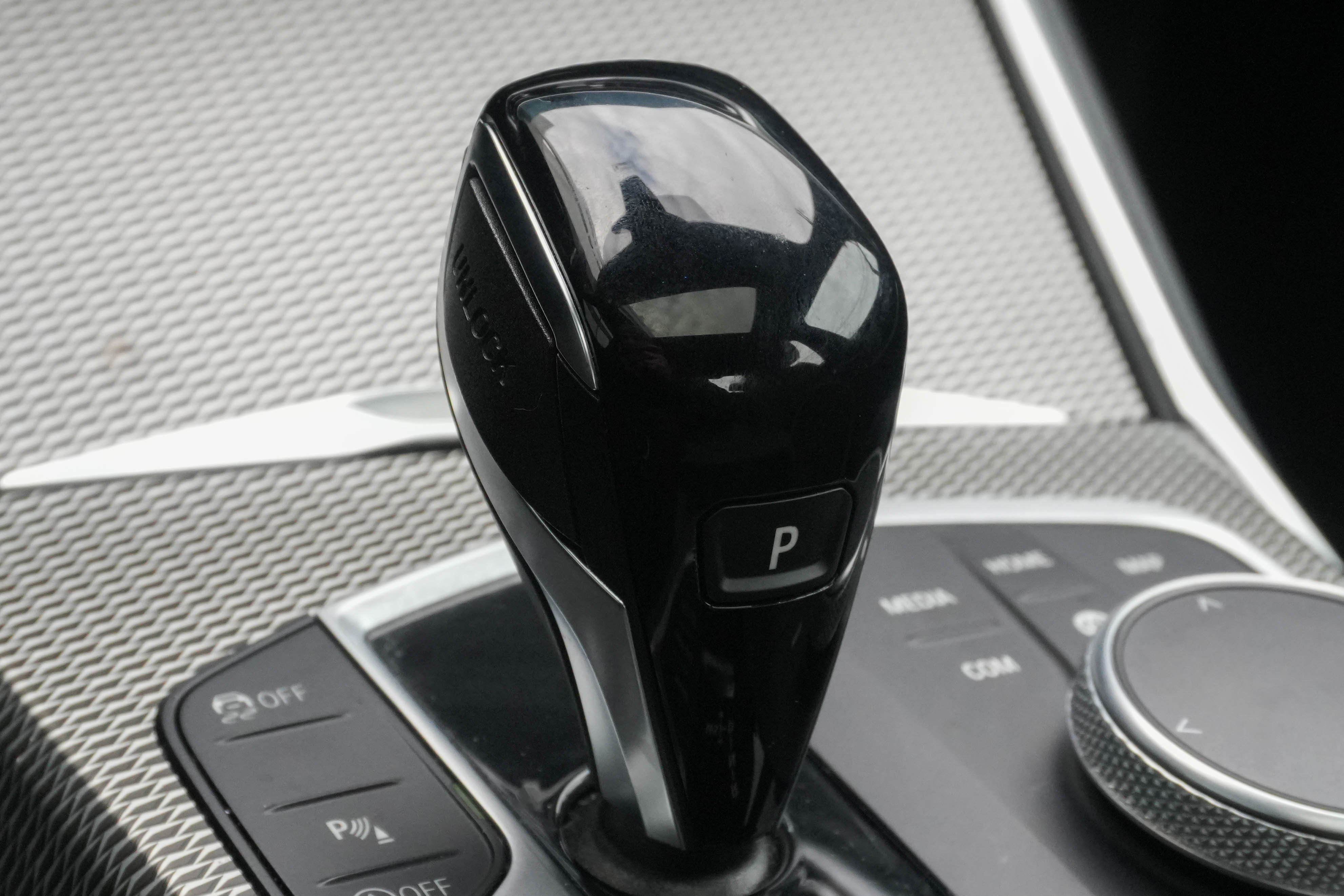 Used 2022 BMW 330i Sedan w/ M Sport Package image 26