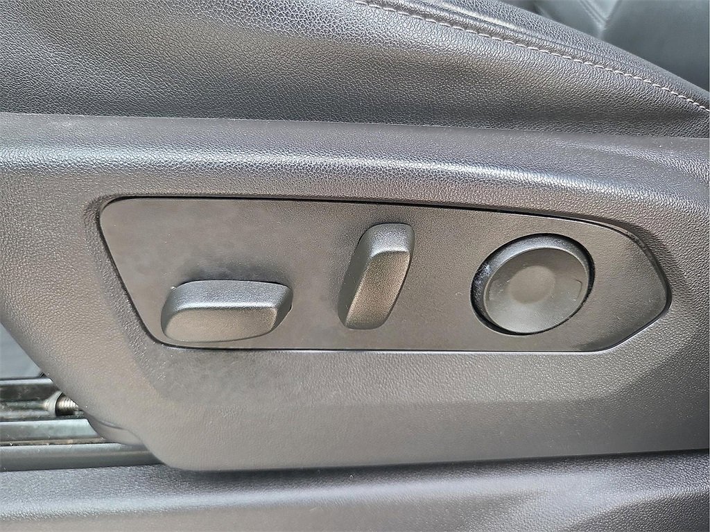 Used 2024 Chevrolet Silverado 1500 LT Trail Boss w/ LT Trail Boss Premium Package image 14