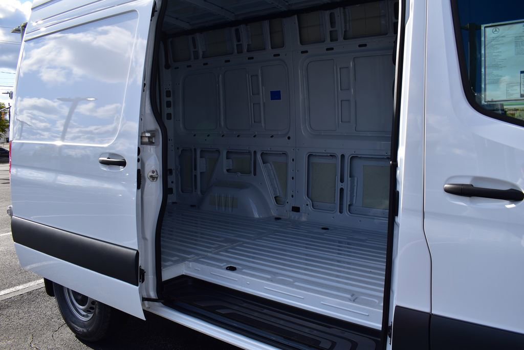 New 2025 Mercedes-Benz Sprinter 2500 image 30