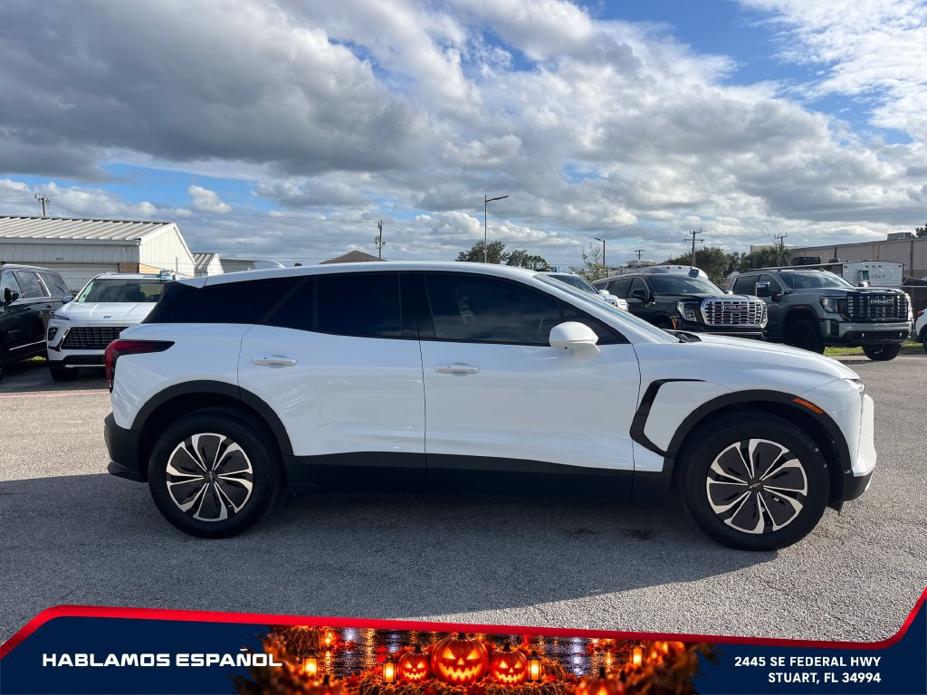 Used 2025 Chevrolet Blazer EV LT AWD/4WD image 8