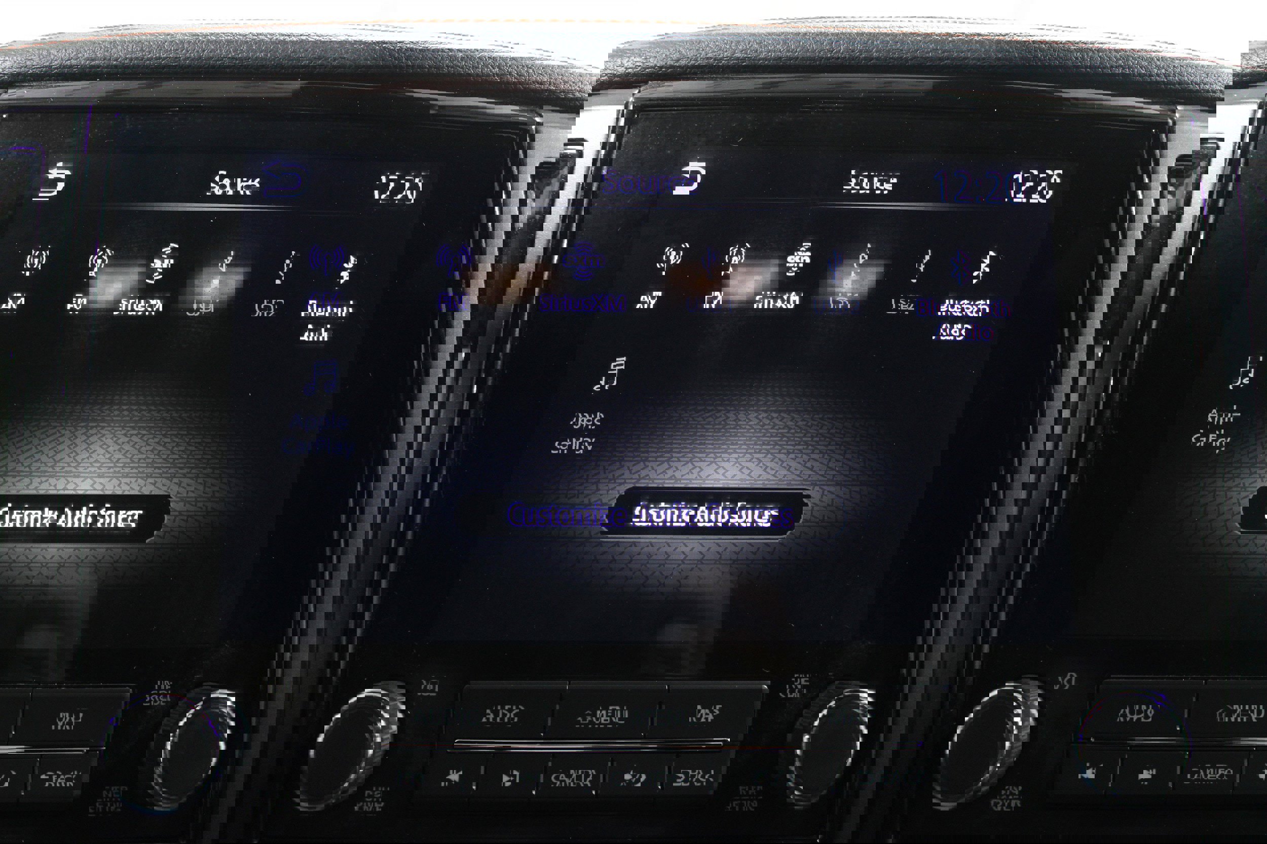 Used 2020 Nissan Titan PRO-4X w/ Pro-4x Convenience Package image 9