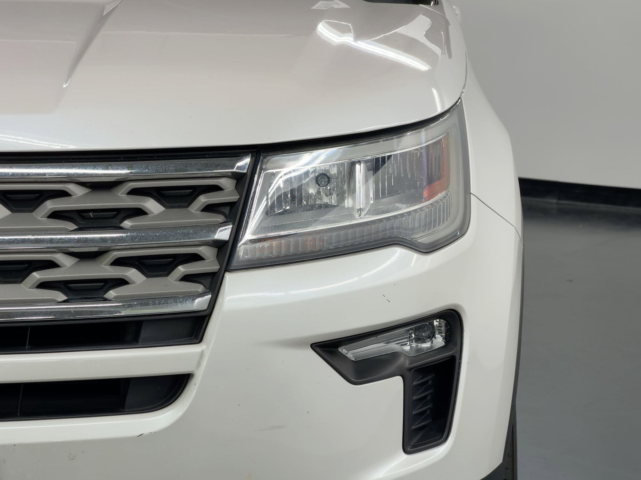 Used 2018 Ford Explorer XLT w/ Equipment Group 202A image 11