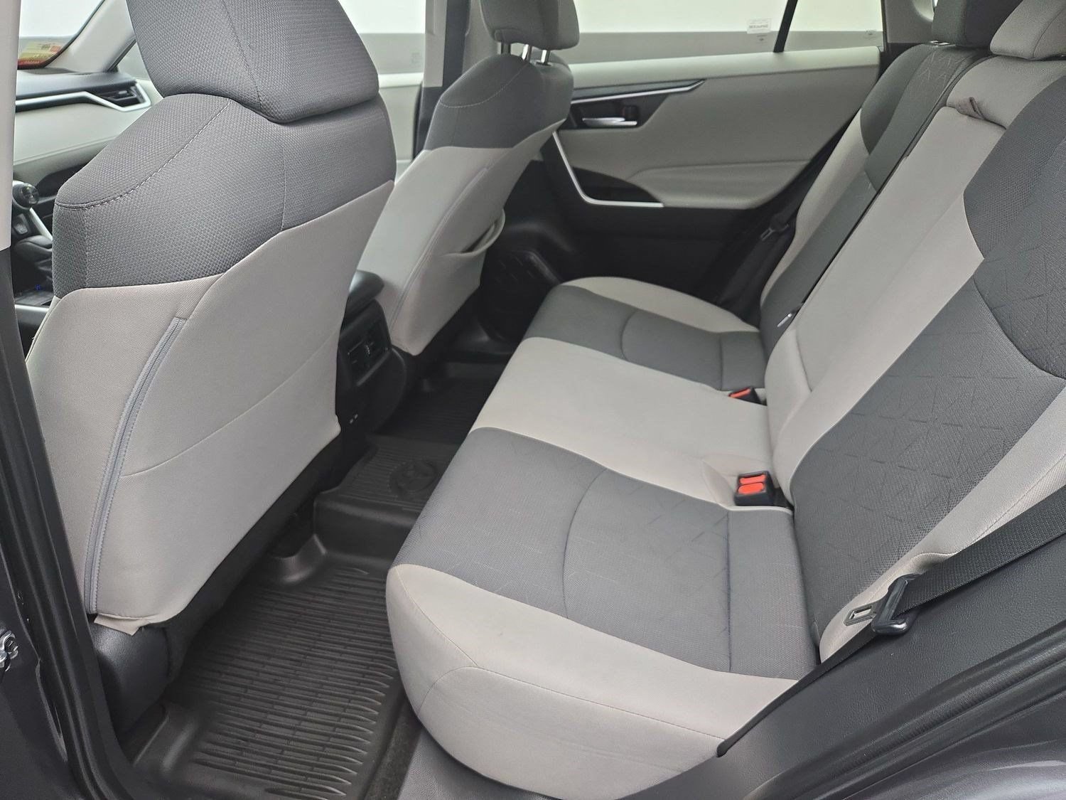 Certified 2024 Toyota RAV4 XLE AWD/4WD image 17