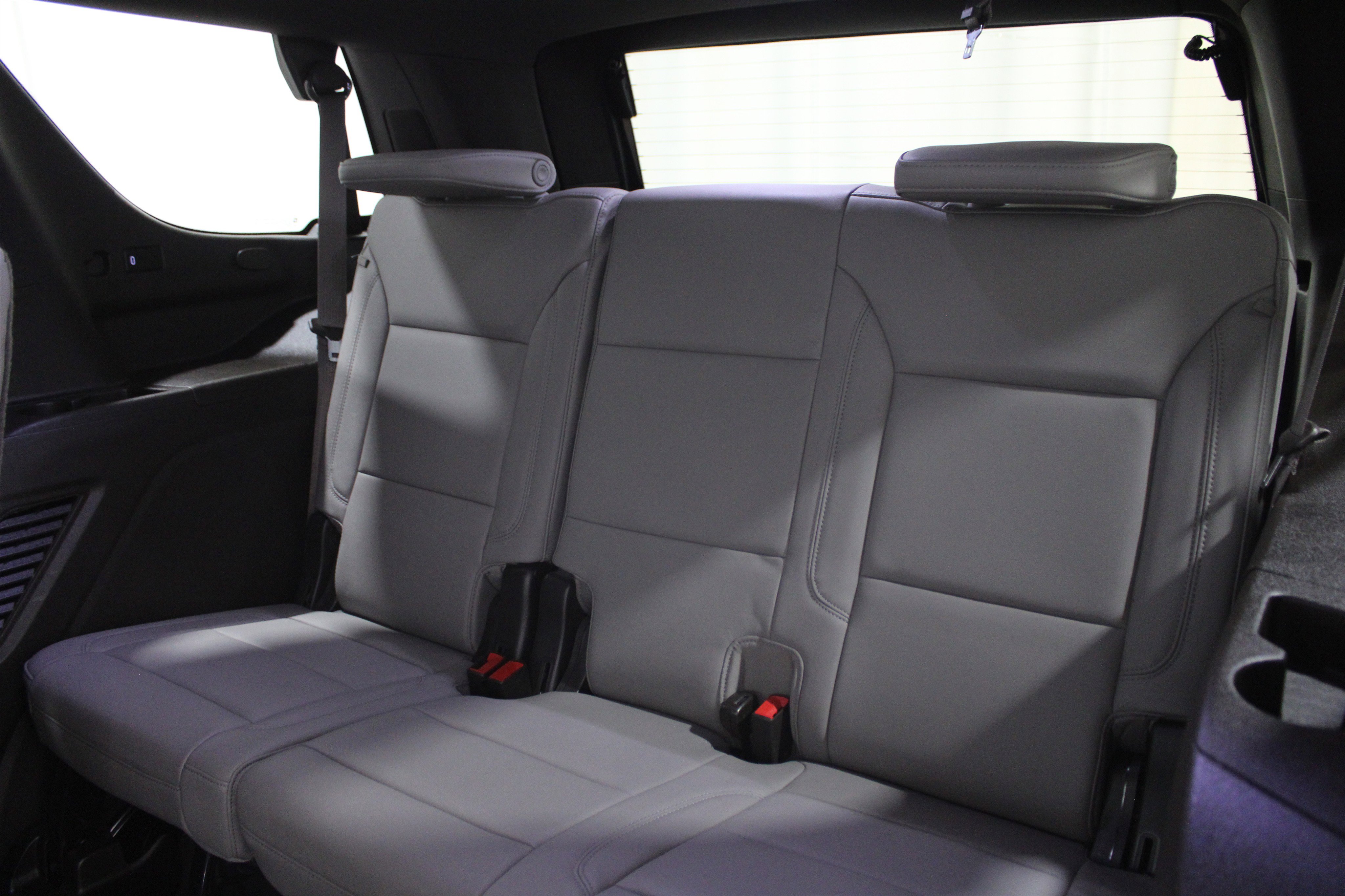 Used 2024 Chevrolet Tahoe LT w/ Luxury Package image 28