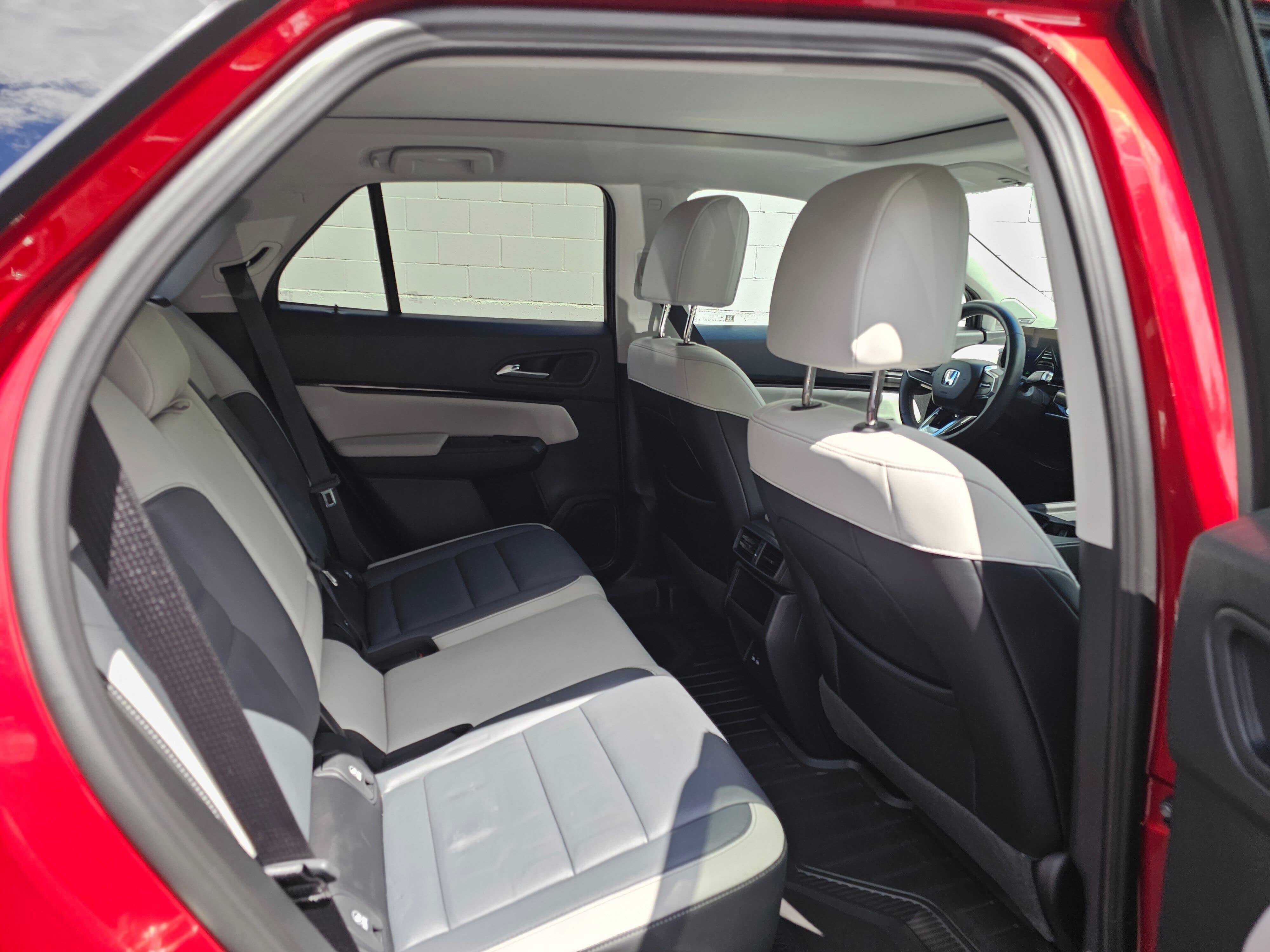 Used 2025 Honda Prologue Touring image 13