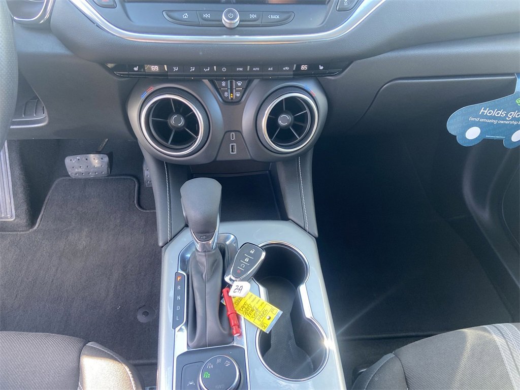 Certified 2025 Chevrolet Blazer LT image 18