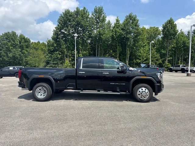 New 2026 GMC Sierra 3500 Denali w/ Denali Reserve Package AWD/4WD image 3