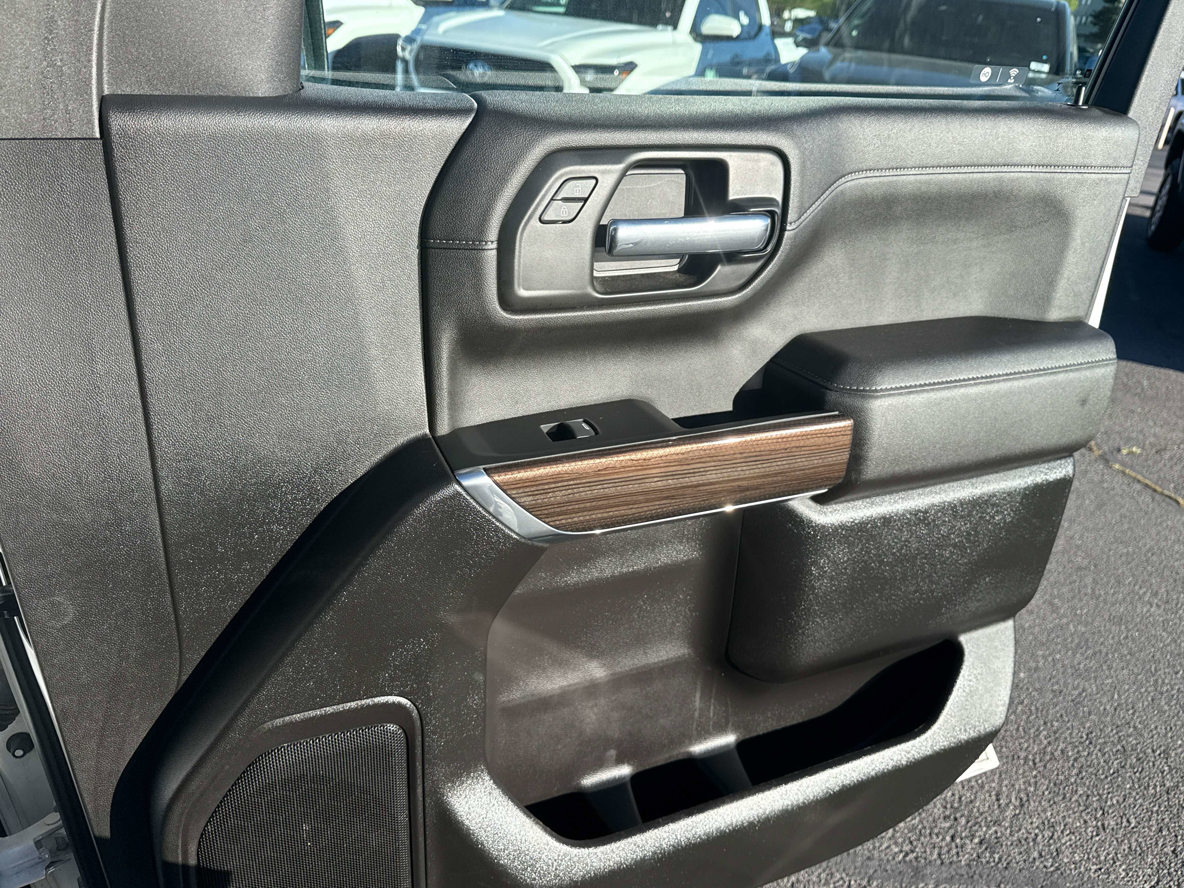 Used 2021 Chevrolet Silverado 1500 LT Trail Boss image 21