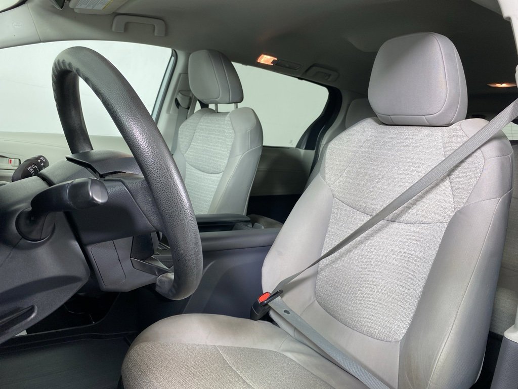 Used 2023 Toyota Sienna LE image 15