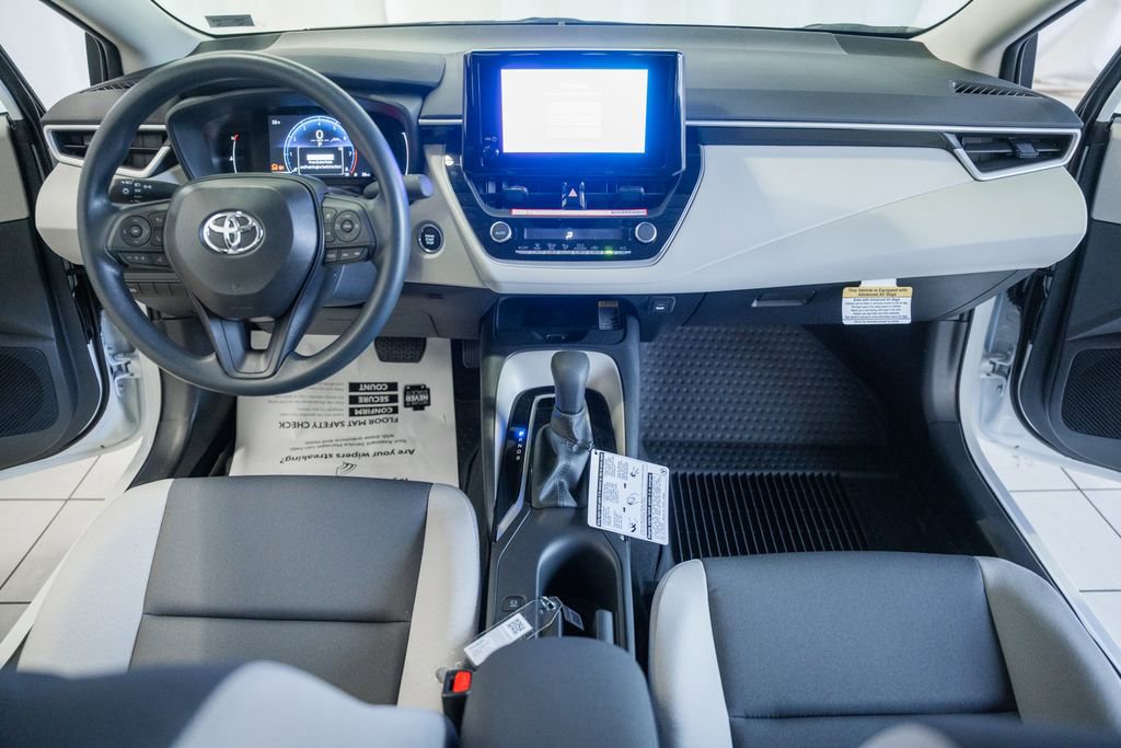 New 2026 Toyota Corolla LE FWD image 17