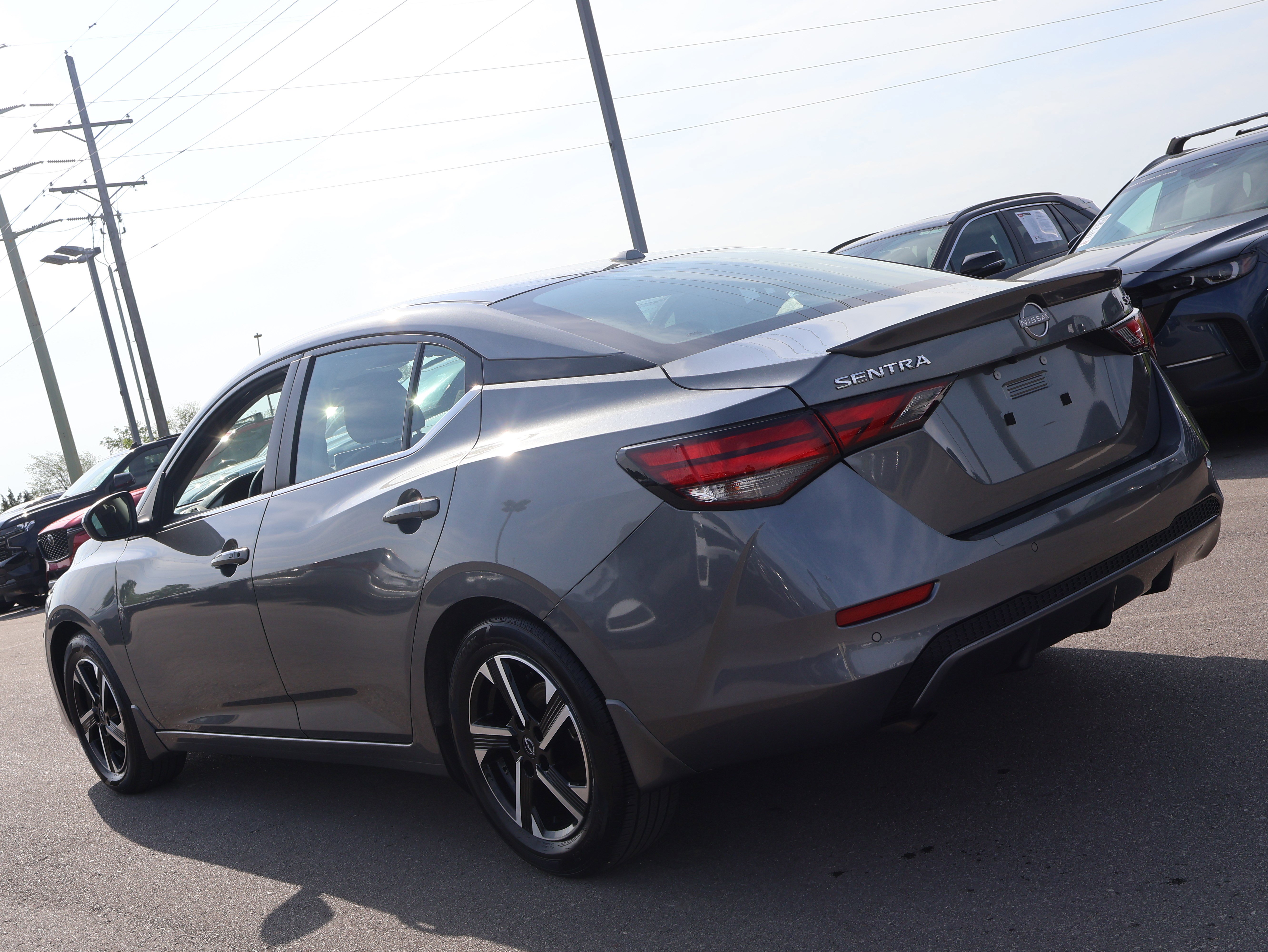 Used 2024 Nissan Sentra SV w/ Lighting Package image 4