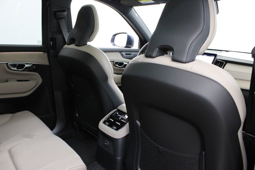 New 2026 Volvo XC90 T8 Ultra w/ Protection Package Premier AWD/4WD image 22