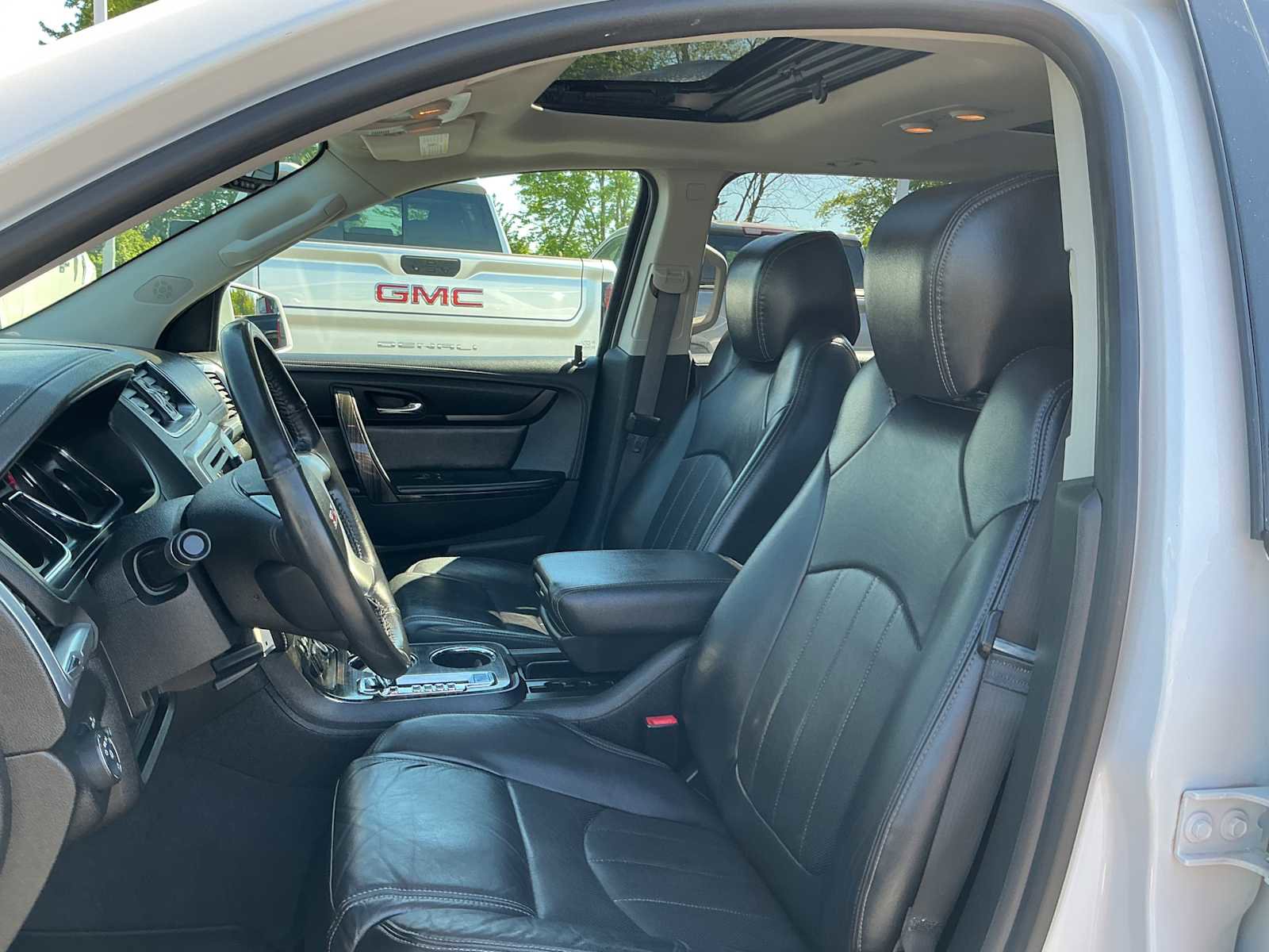 Used 2017 GMC Acadia Limited SLT AWD/4WD image 21