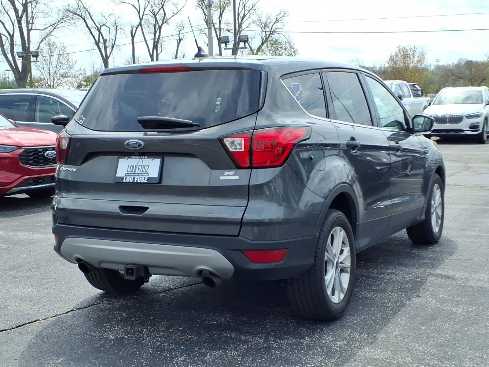 Used 2019 Ford Escape SE image 28