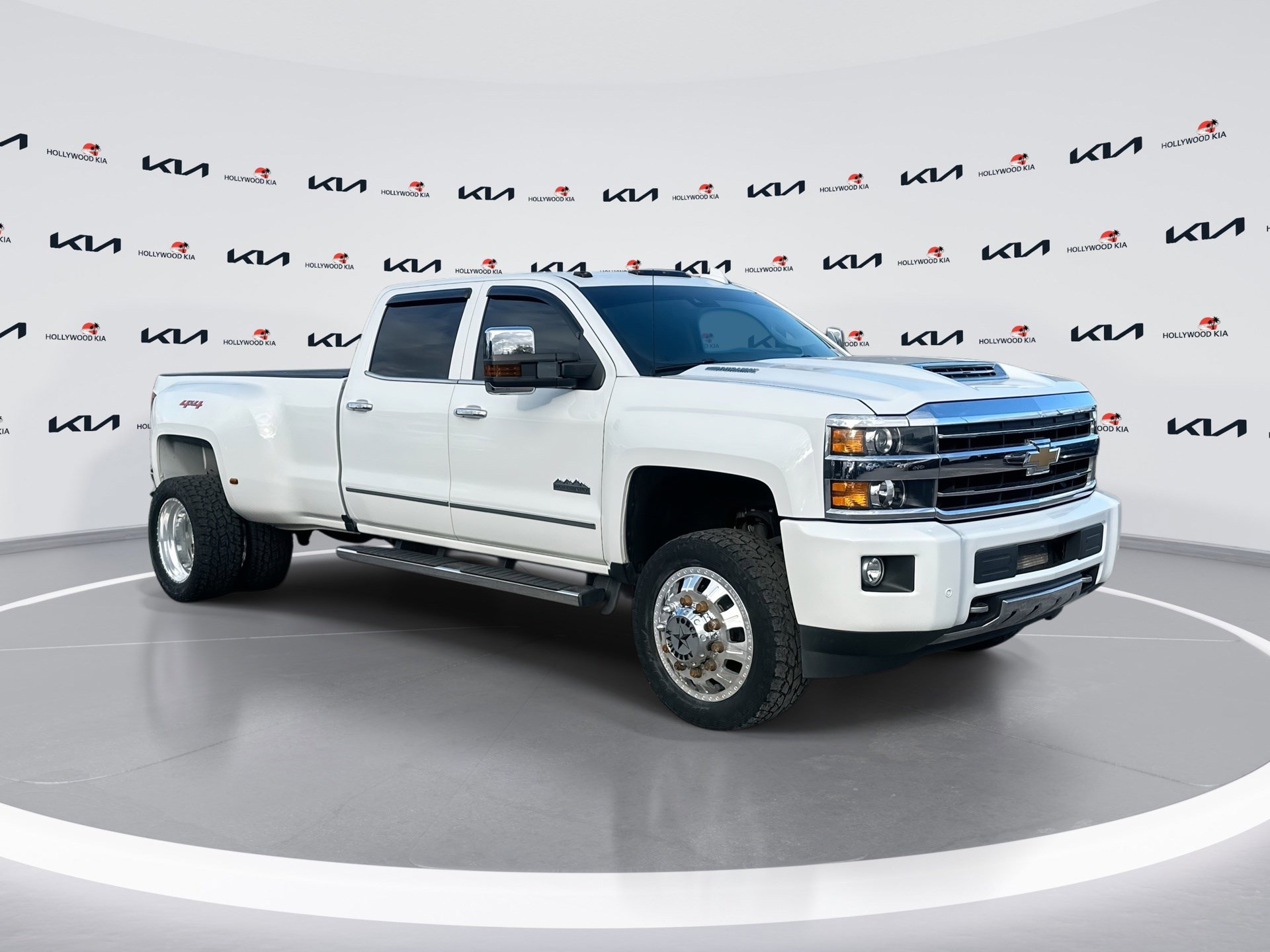 Used 2019 Chevrolet Silverado 3500 High Country w/ Duramax Plus Package image 1