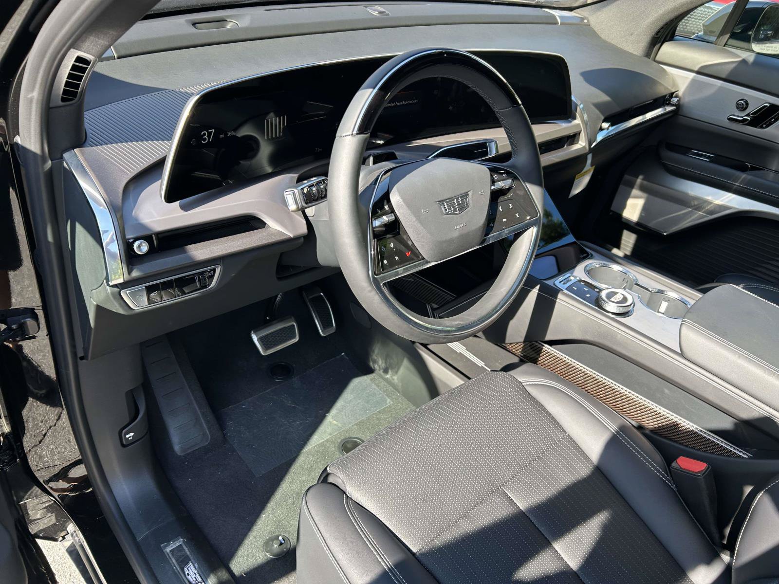 New 2027 Cadillac Vistiq Luxury AWD/4WD image 19