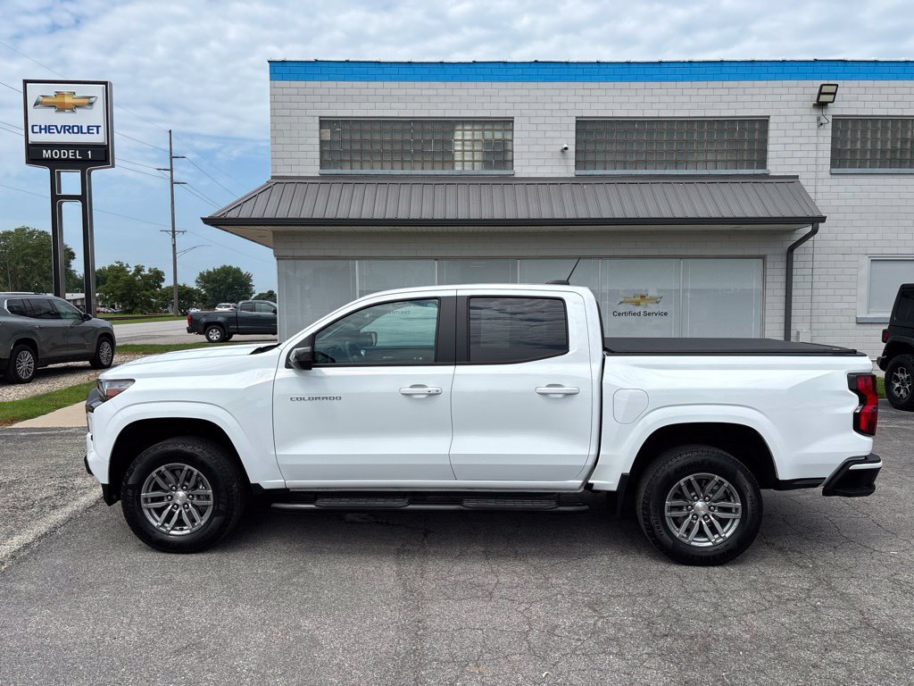 Used 2024 Chevrolet Colorado LT w/ LT Convenience Package II RWD image 7