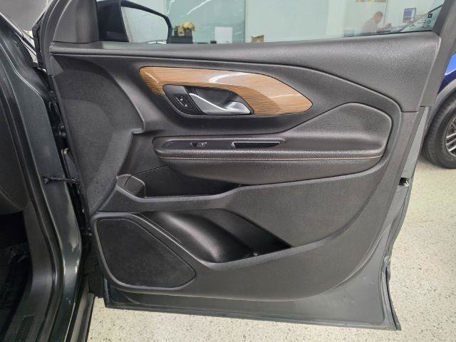 Used 2020 GMC Terrain SLE w/ Driver Convenience Package FWD image 33