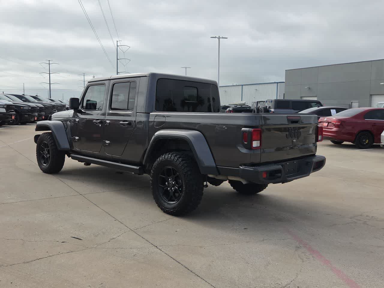 Used 2025 Jeep Gladiator Sport AWD/4WD image 12