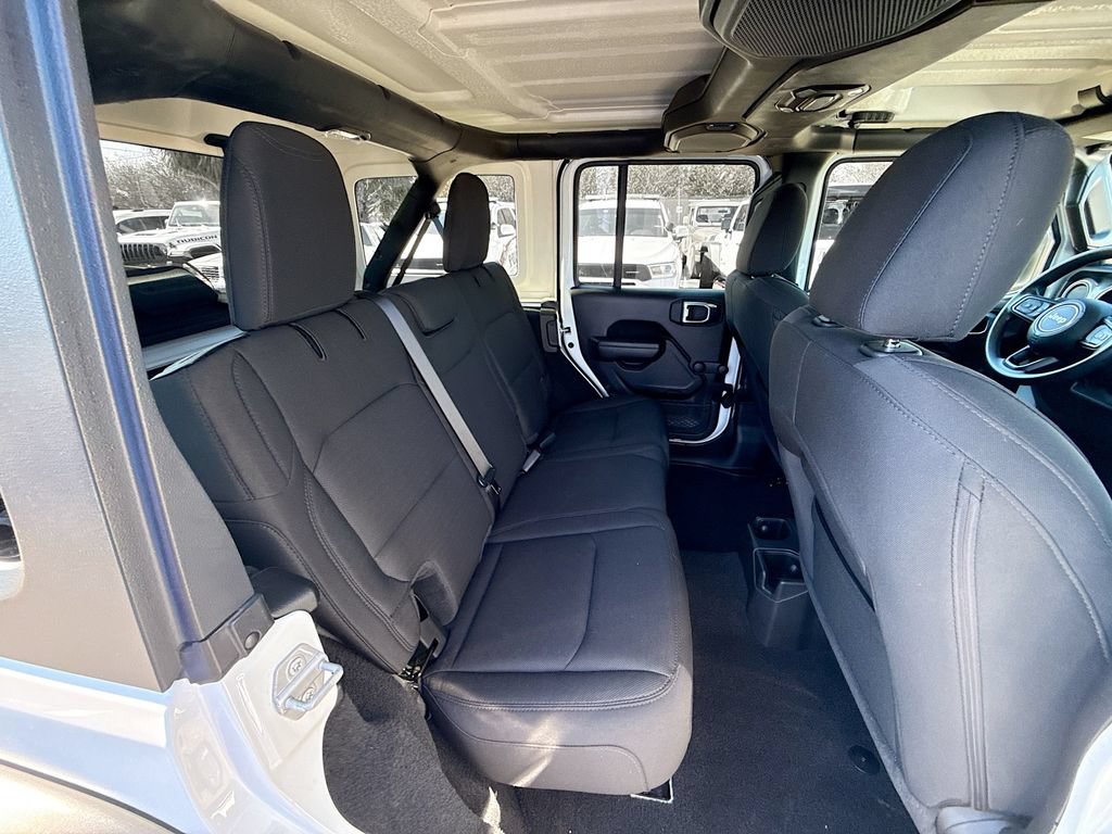 Used 2021 Jeep Wrangler Unlimited Sport AWD/4WD image 31