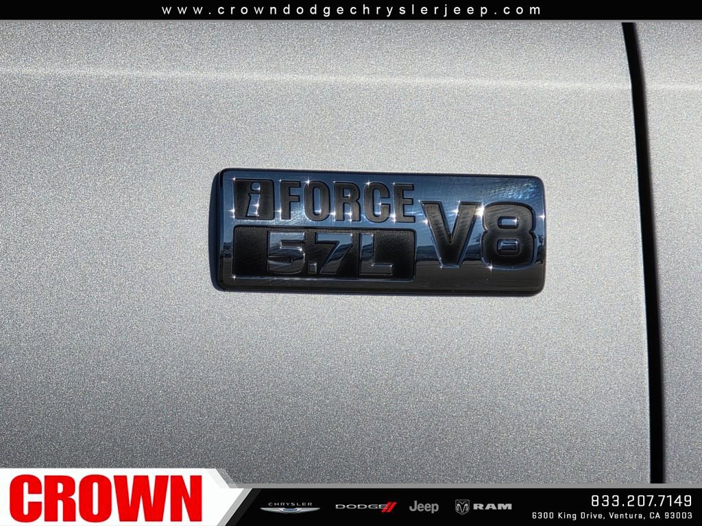 Used 2018 Toyota Tundra SR5 w/ SR5 Upgrade Package image 9