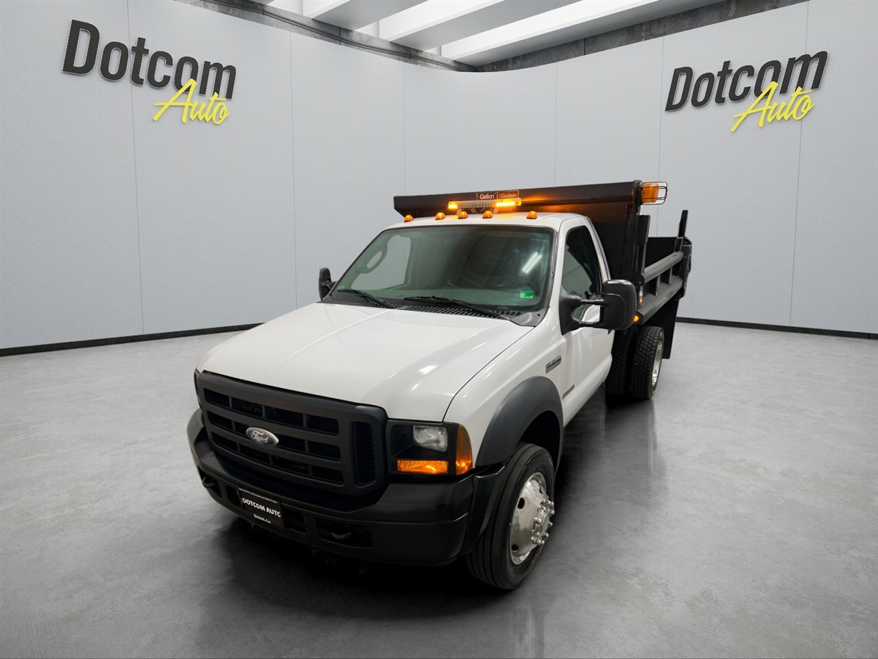 Used 2007 Ford F450 2WD Regular Cab Super Duty image 2