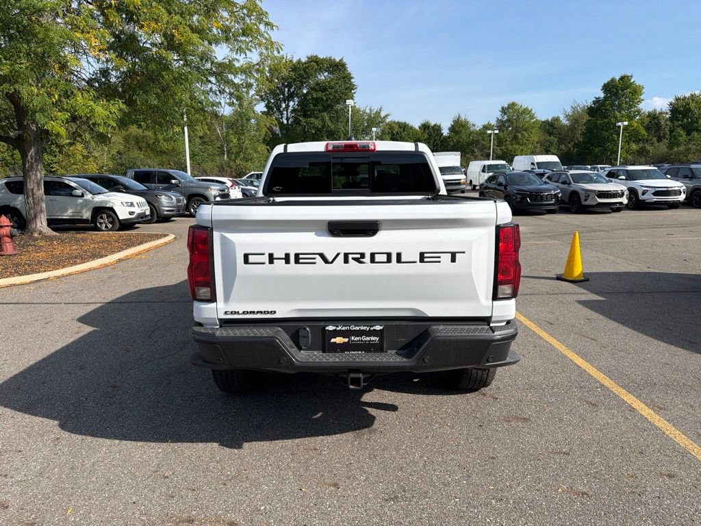 Certified 2025 Chevrolet Colorado Trail Boss AWD/4WD image 8
