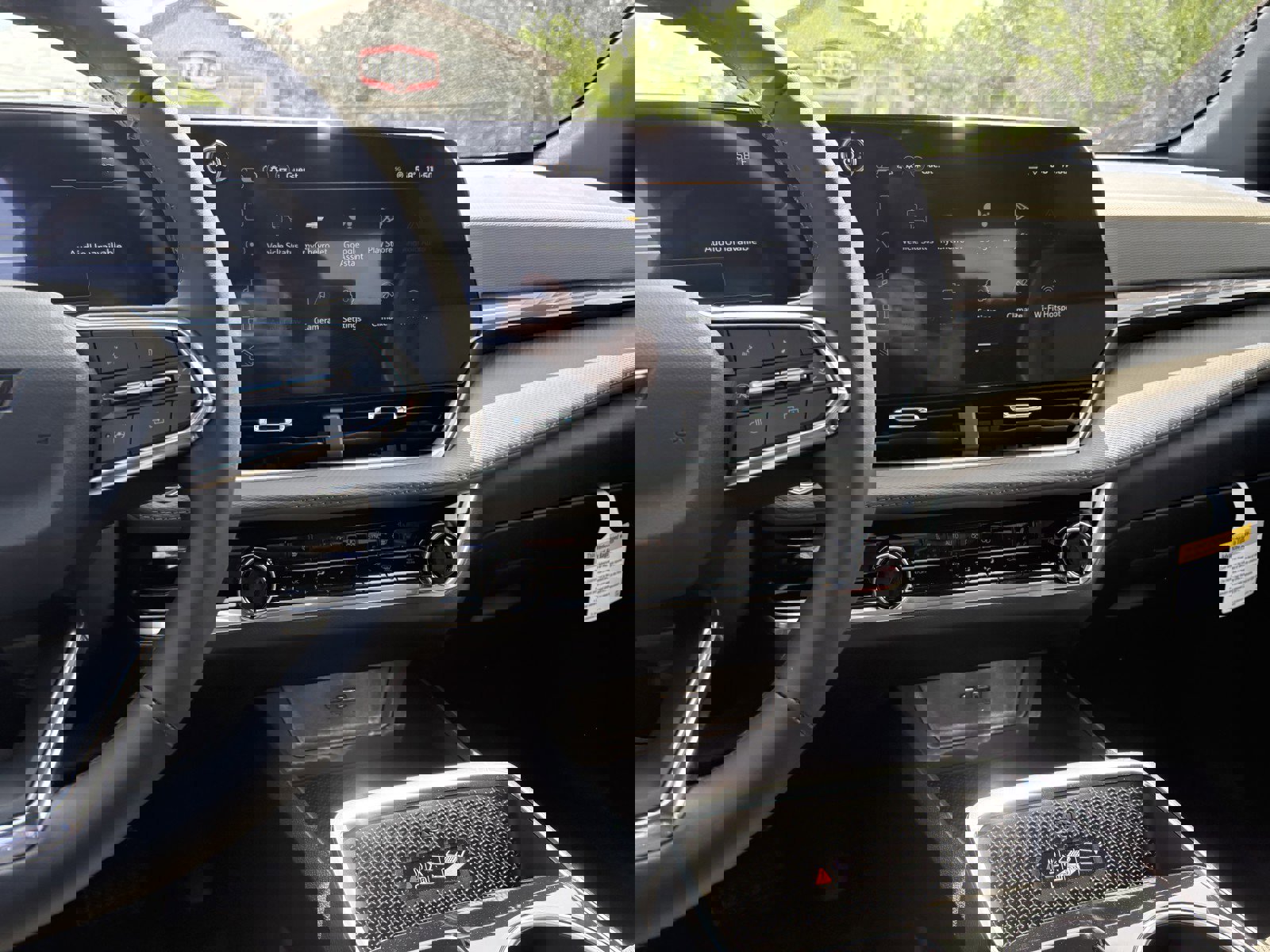 New 2026 Chevrolet Equinox LT w/ Convenience Package II FWD image 15