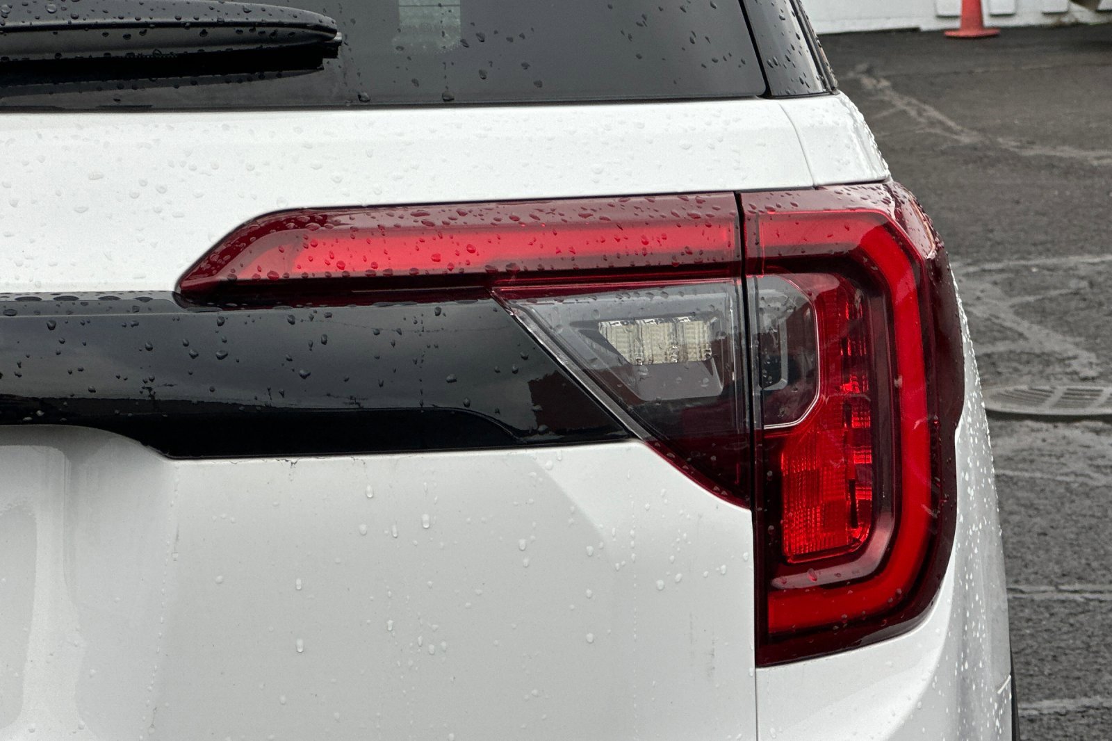 Used 2021 GMC Acadia SLT w/ Elevation Edition image 53