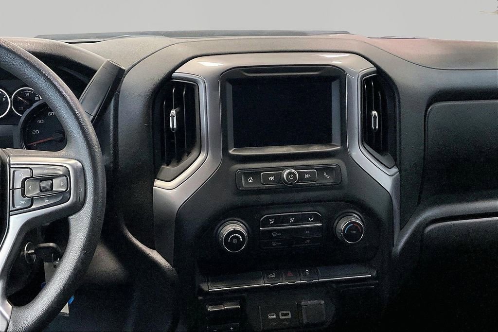 Used 2022 Chevrolet Silverado 2500 Custom w/ Custom Convenience Package AWD/4WD image 11
