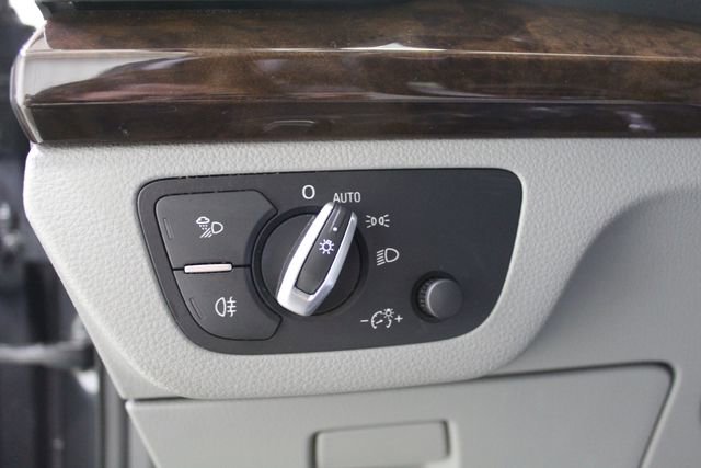 Used 2020 Audi Q5 2.0T Premium AWD/4WD image 12