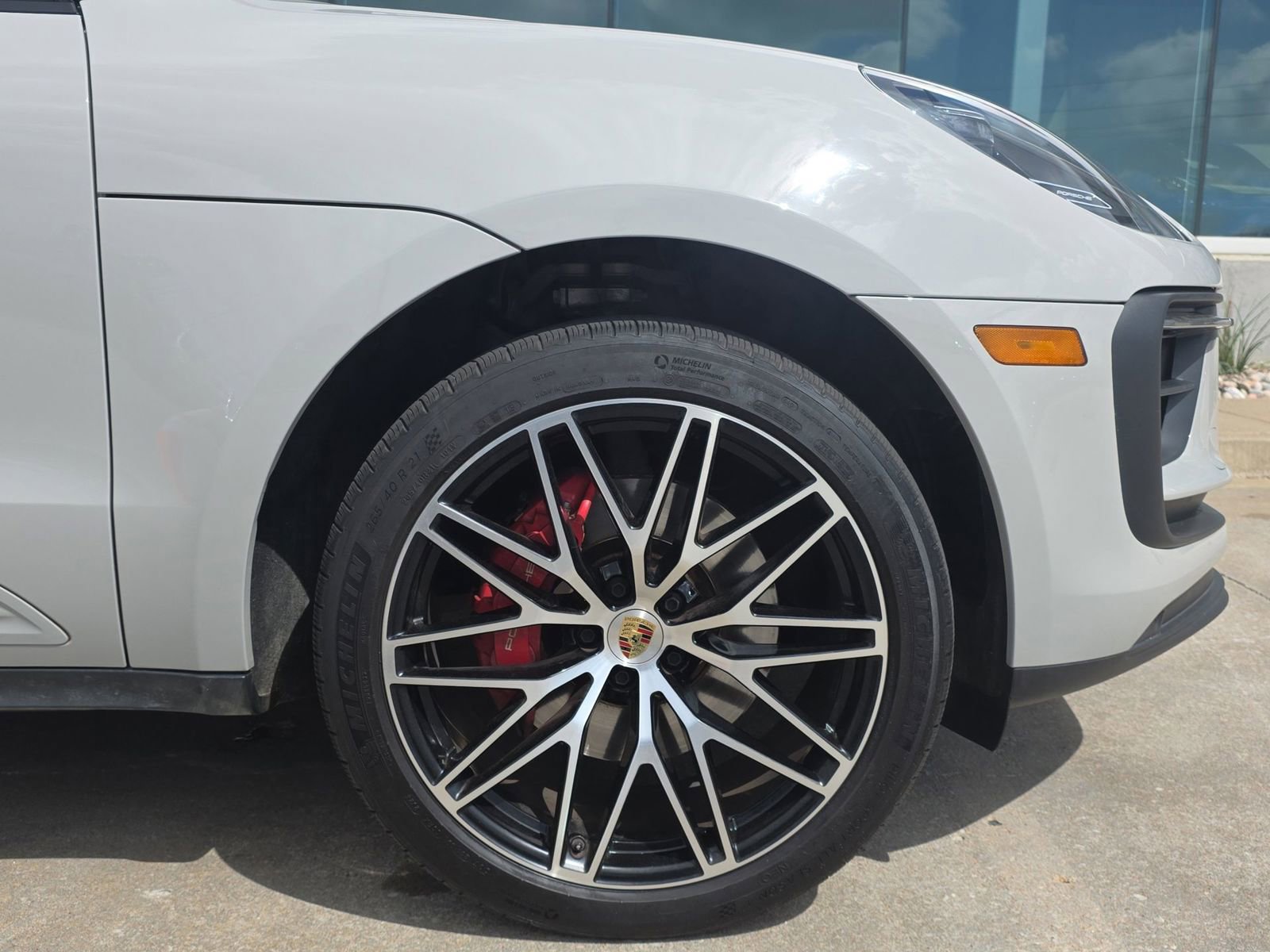 Certified 2023 Porsche Macan S image 11