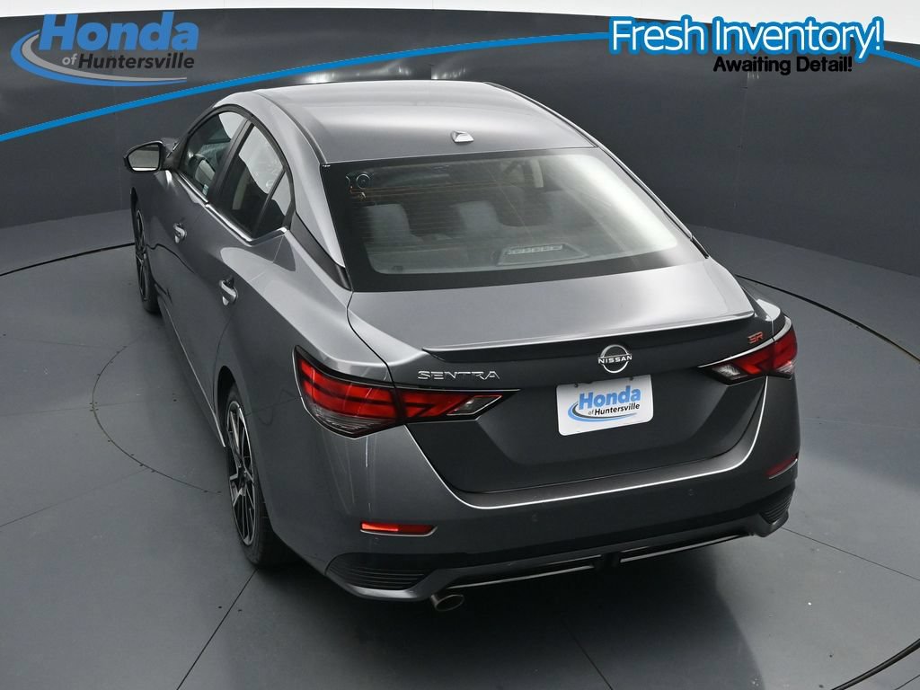 Used 2025 Nissan Sentra SR FWD image 34