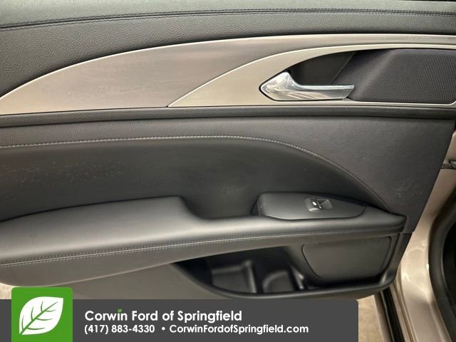 Used 2020 Lincoln MKZ w/ Convenience Package image 32