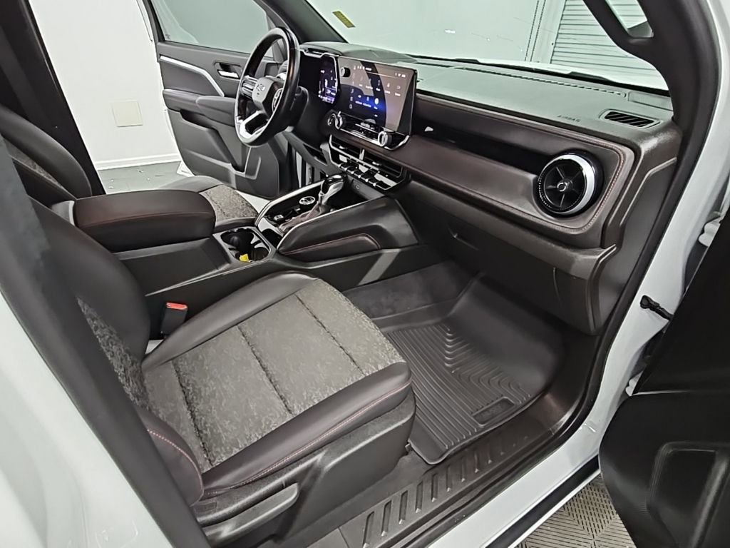 Used 2024 Chevrolet Colorado Z71 image 35