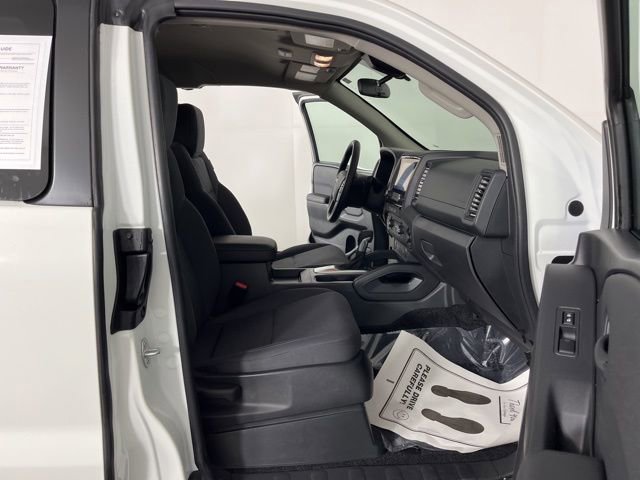 Used 2024 Nissan Frontier S w/ S Utility Package image 39