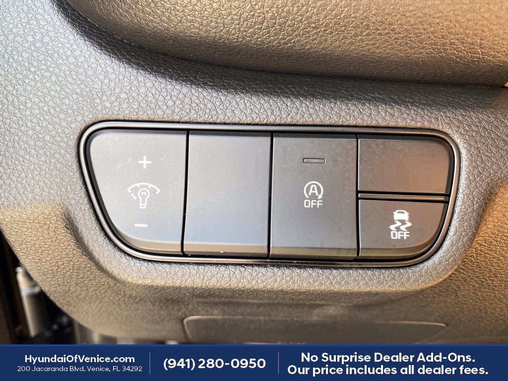 Used 2024 Kia Seltos EX AWD/4WD image 15