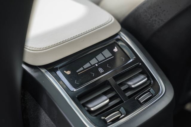 Used 2022 Volvo XC90 T8 R-Design w/ Advanced Package image 32