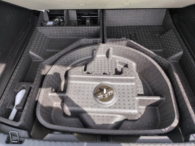 Certified 2023 Ford Edge Titanium AWD/4WD image 23